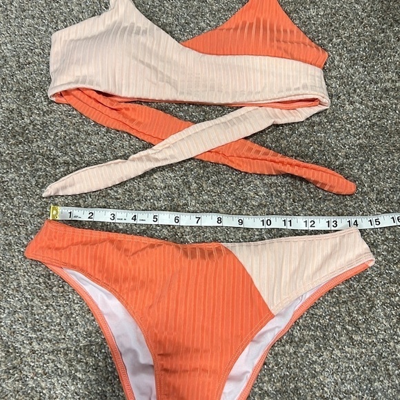 Shein Women's Swimsuits Cross Wrap Tie Back Bikini Top Color Block size Large - Picture 8 of 9